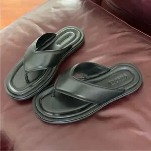 Vince | Shoes | Vince Darcy Black Slide Sandals Sz 75 | Poshmark display picture 2